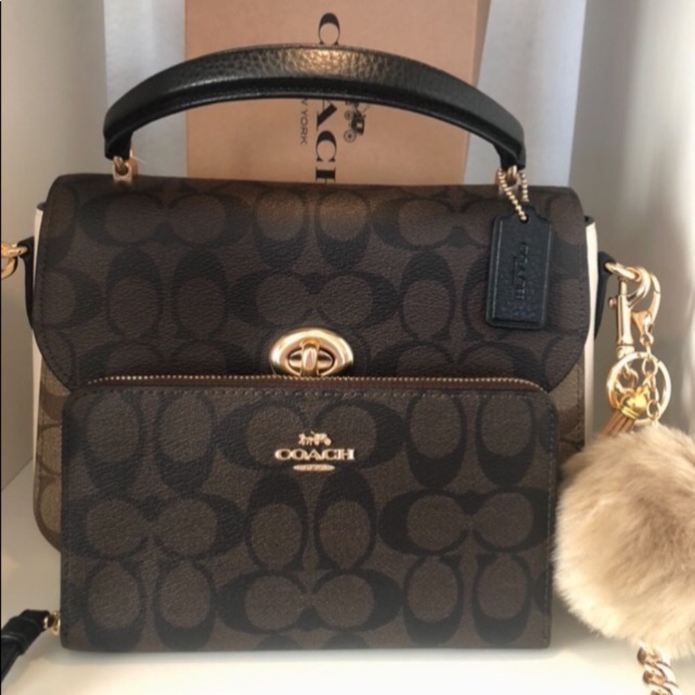 Coach Monogram Set - Picture 1 of 1